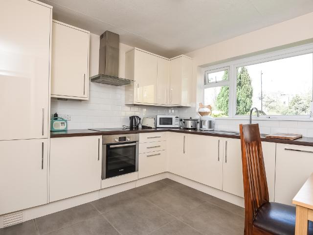 Apartment for rent in Southfields, Greater London