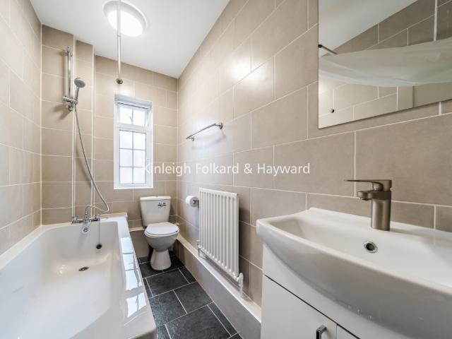 Apartment for rent in London Borough of Lewisham, Bell Green