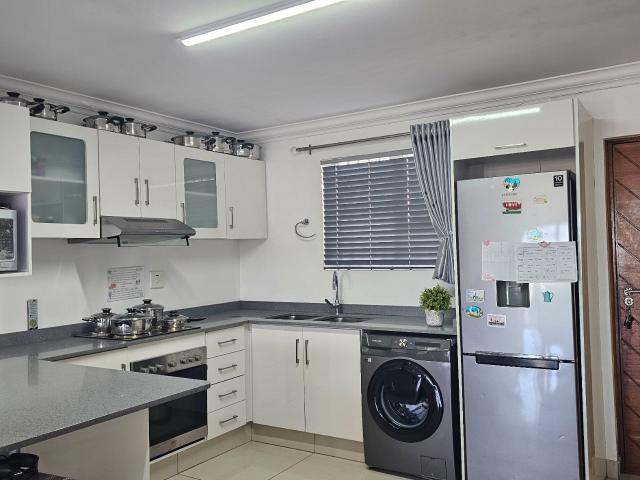 Apartment for rent in Seaview, Kwazulu-natal