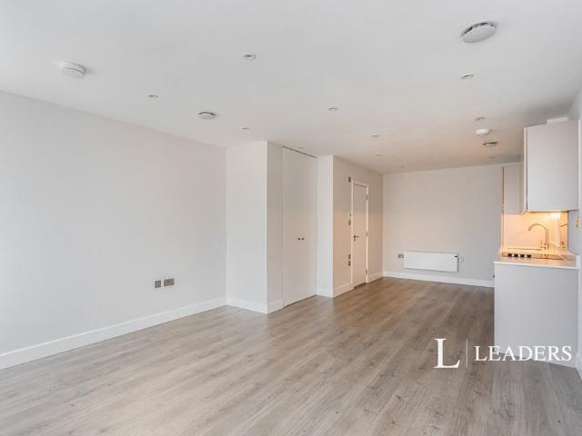 Apartment for rent in World's End, Perryfields