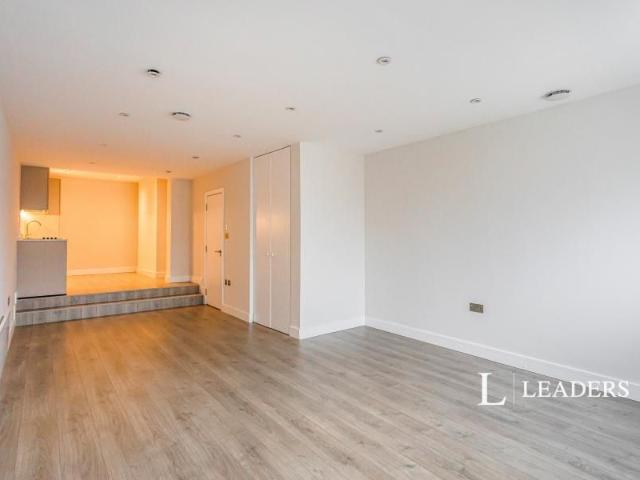 Apartment for rent in World's End, Mid Sussex