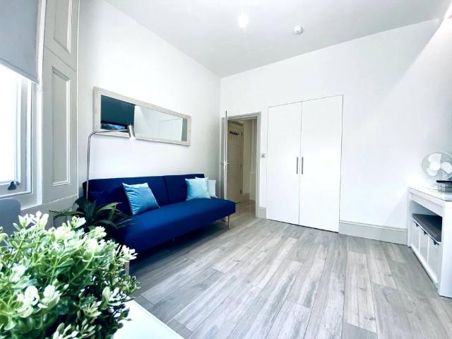 Apartment for rent in Aldrington