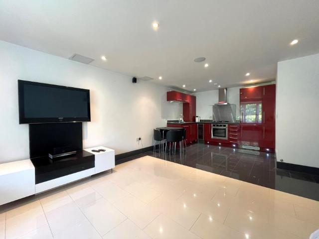 Apartment for rent in Red Hill, Surrey