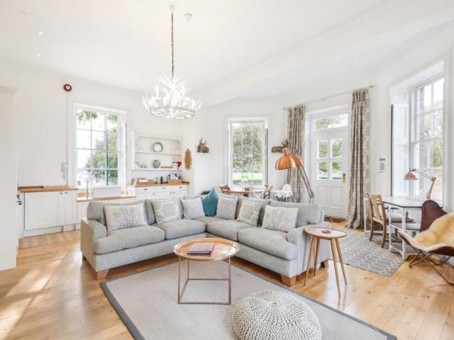 Apartment for rent in Cat Hill, Isle Of Man