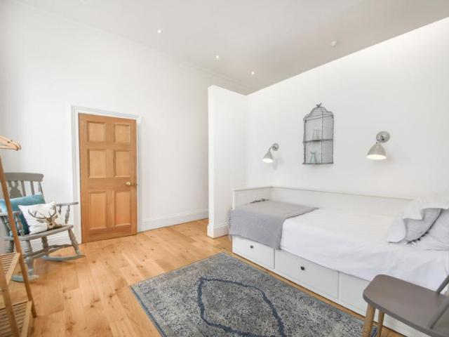 Apartment for rent in Cat Hill, Isle Of Man