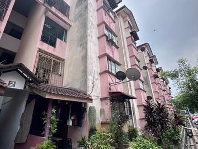 Apartment for sale in Shah Alam, Petaling
