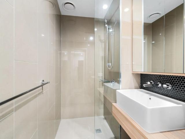 Apartment for rent in Carlton