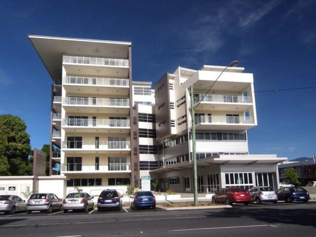 Apartment for rent in Cairns City, Cairns