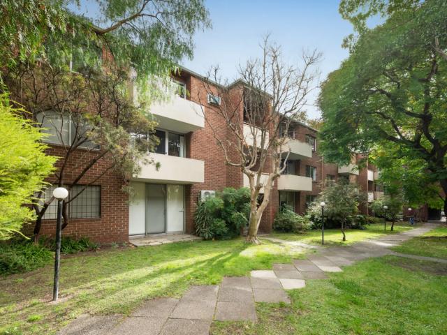 Apartment for rent in North Melbourne, Melbourne