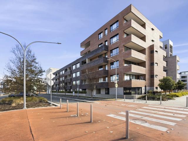 Apartment for rent in Kingston Foreshore, South Canberra