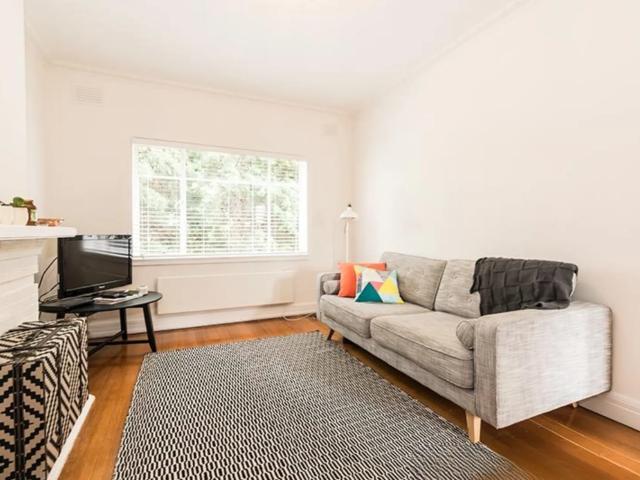 Apartment for rent in St Kilda, Melbourne