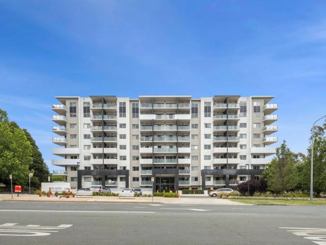 Apartment for rent in Braddon, North Canberra