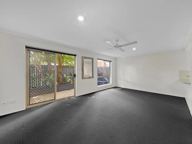 Apartment for rent in Kings Creek, Queensland