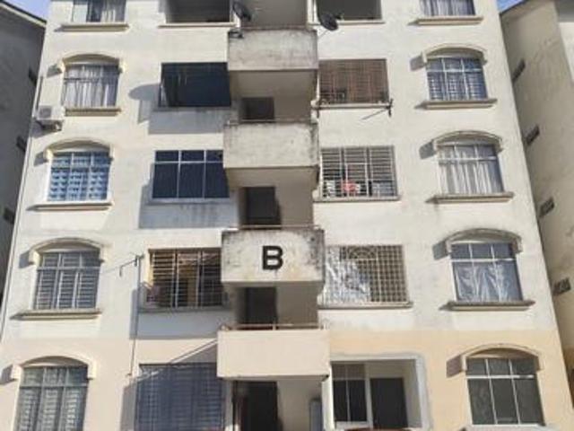 Apartment for sale in Malaka