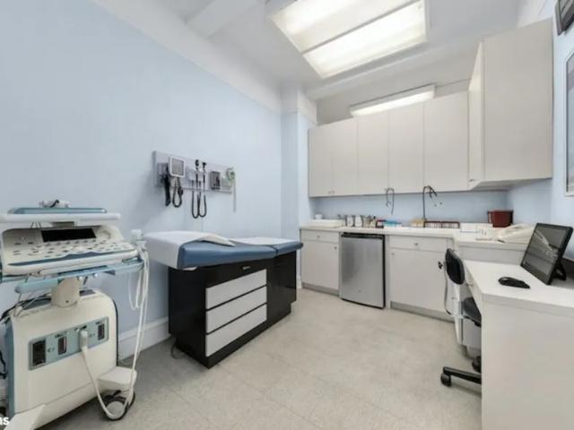 Apartment for sale in Arverne, New York