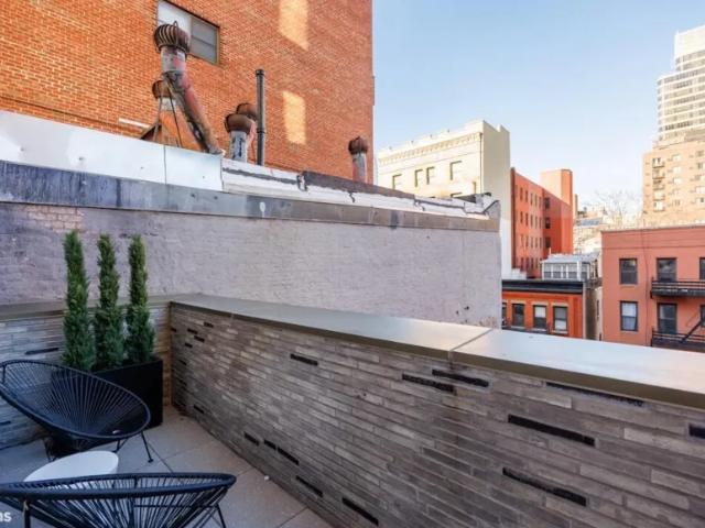 Apartment for sale in Arverne, New York