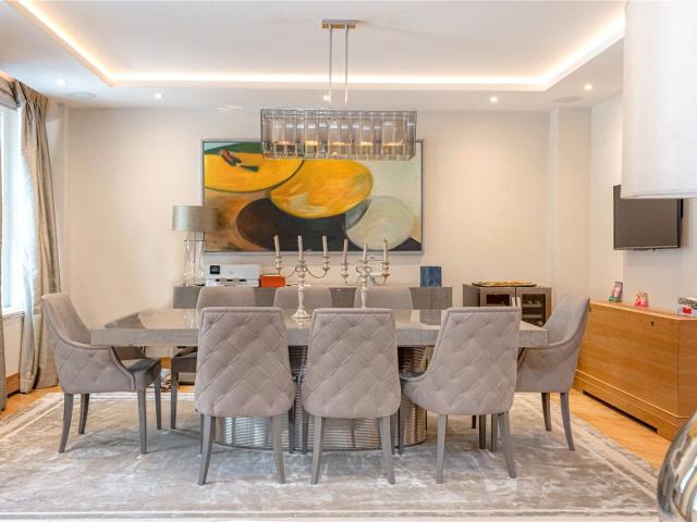 Apartment for rent in Mayfair, Greater London