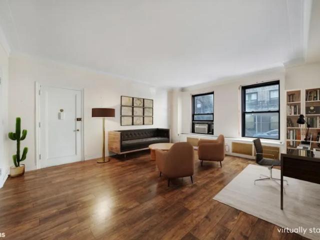 Apartment for sale in Arverne, New York
