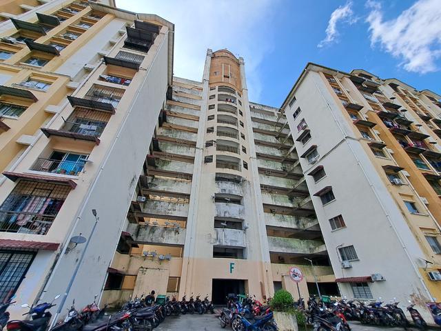 Apartment for sale in Petaling, Subang Jaya