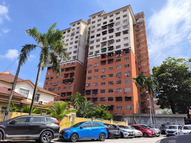 Apartment for sale in Petaling, Damansara Damai