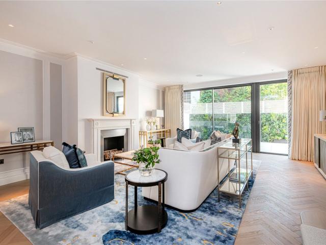 Apartment for rent in Chelsea, Greater London