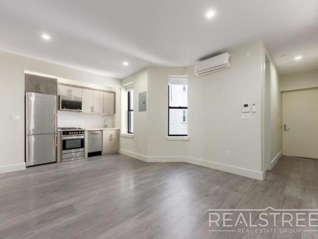 Apartment for sale in Arverne, New York