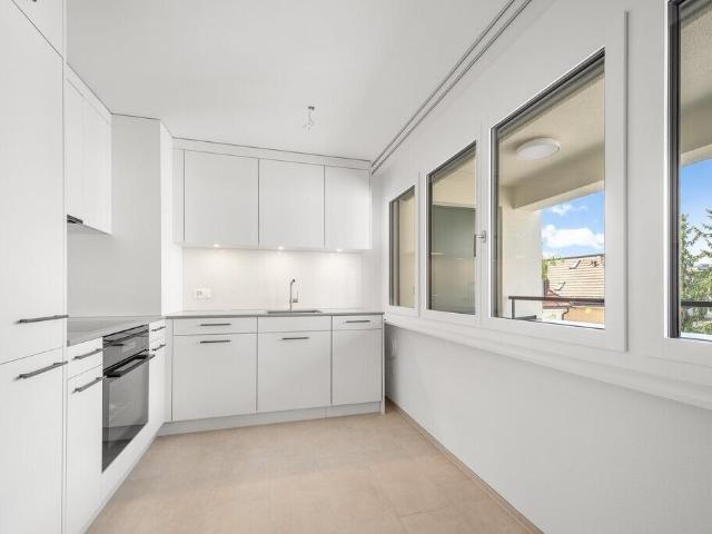 Apartment kaufen in Einigen, Zürich