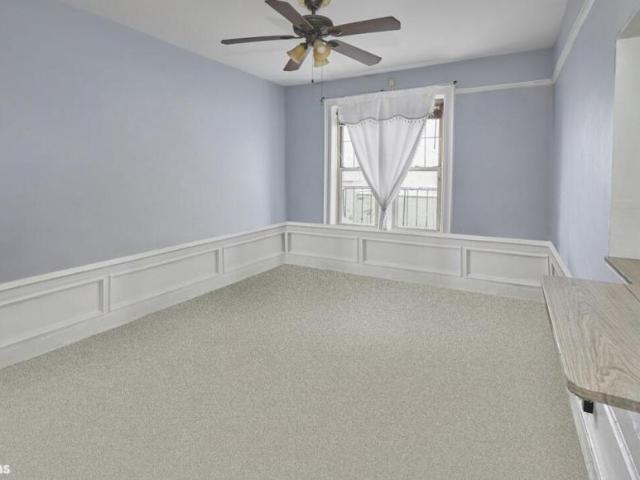 Apartment for sale in Arverne, New York