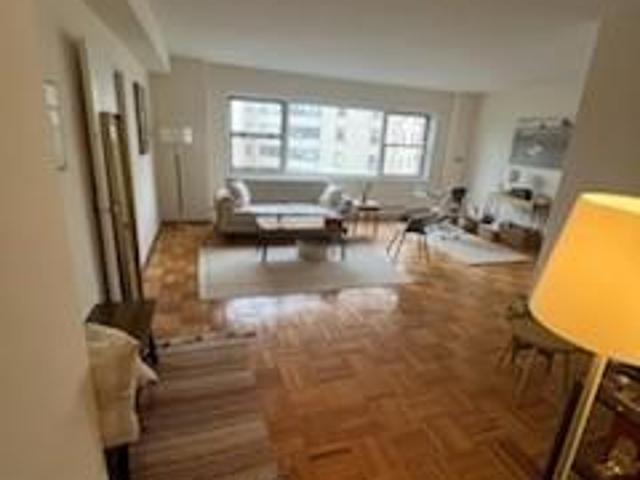 Apartment for sale in The Bronx, Arverne