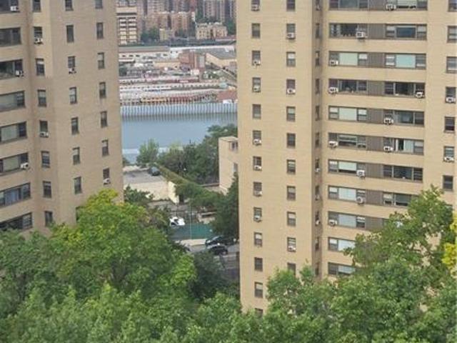 Apartment for sale in The Bronx, Arverne