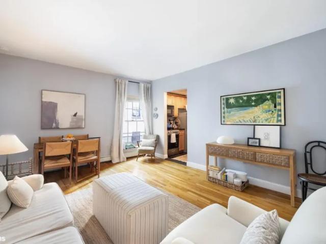 Apartment for sale in Arverne, New York