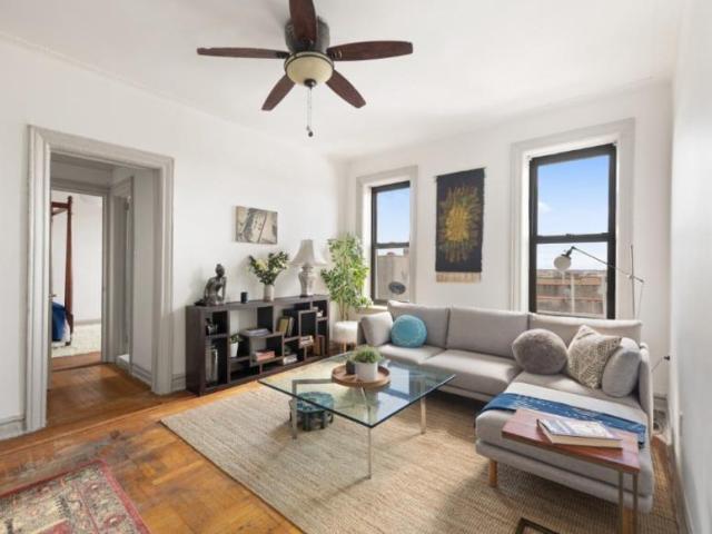 Apartment for sale in Arverne, New York