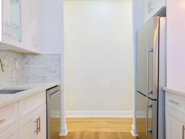 Apartment for sale in Arverne, New York