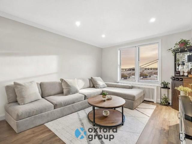 Apartment for sale in Arverne, New York