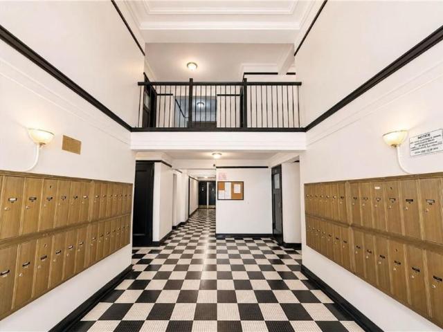 Apartment for sale in Arverne, New York