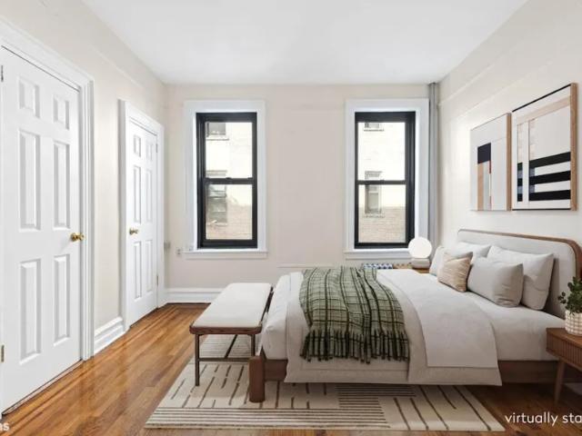 Apartment for sale in Arverne, New York