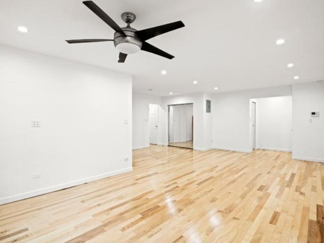 Apartment for sale in Arverne, New York
