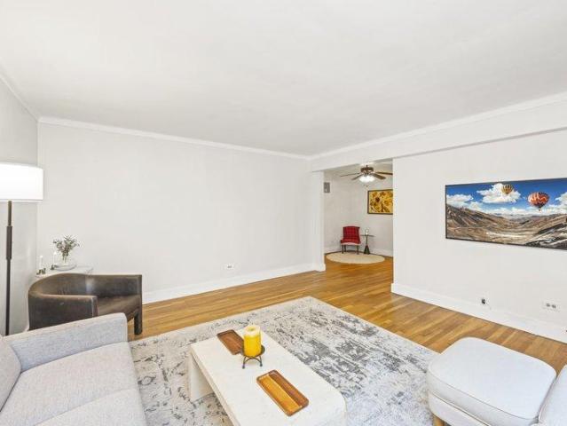 Apartment for sale in Arverne, New York