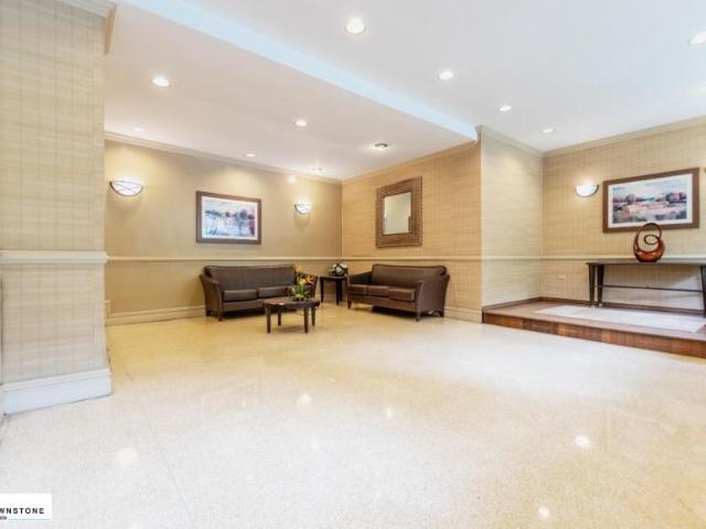 Apartment for sale in Arverne, New York