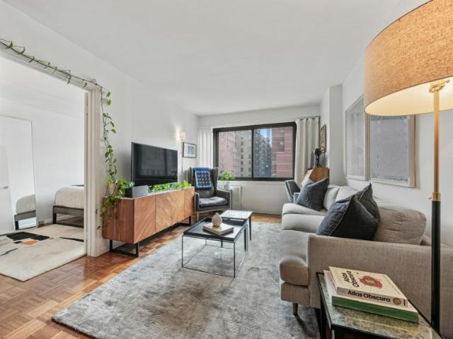 Apartment for sale in Chelsea