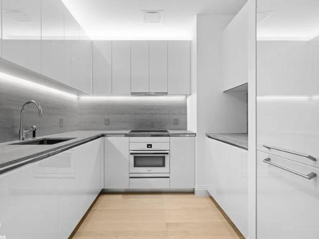 Apartment for sale in Arverne, New York