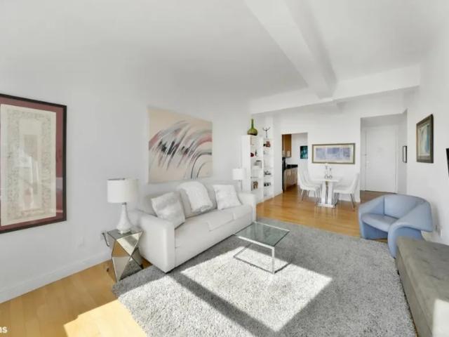 Apartment for sale in Arverne, New York