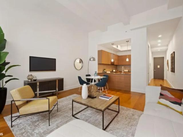 Apartment for sale in Arverne, New York