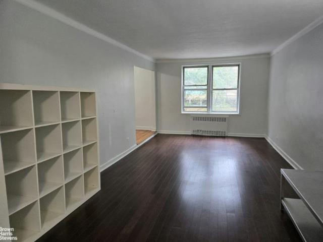 Apartment for sale in Queens, Arverne