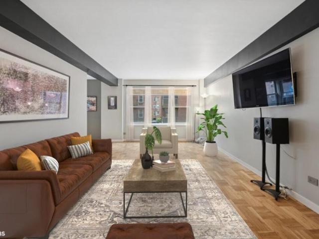 Apartment for sale in Queens, Arverne