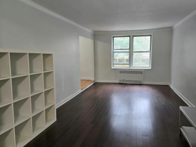 Apartment for sale in Queens, Arverne
