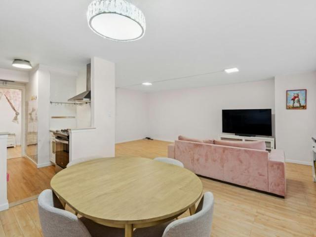 Apartment for sale in Queens, Arverne