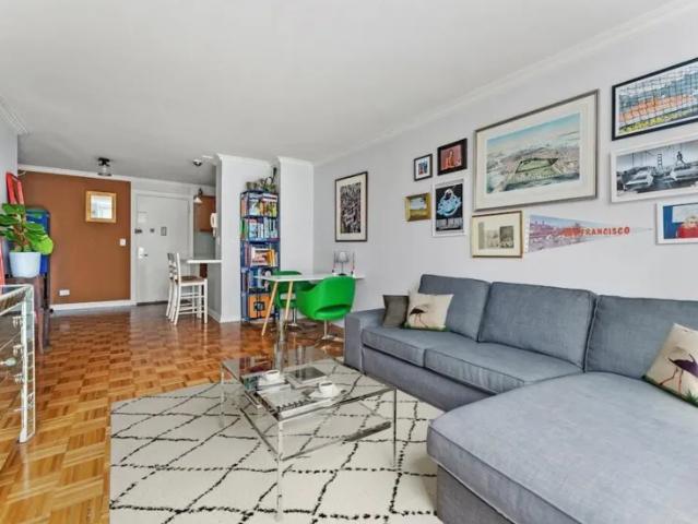 Apartment for sale in Arverne, New York