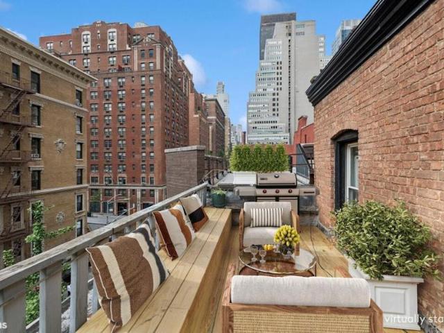 Apartment for sale in Arverne, New York