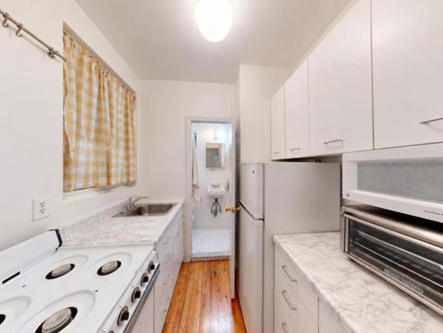 Apartment for sale in Arverne, New York
